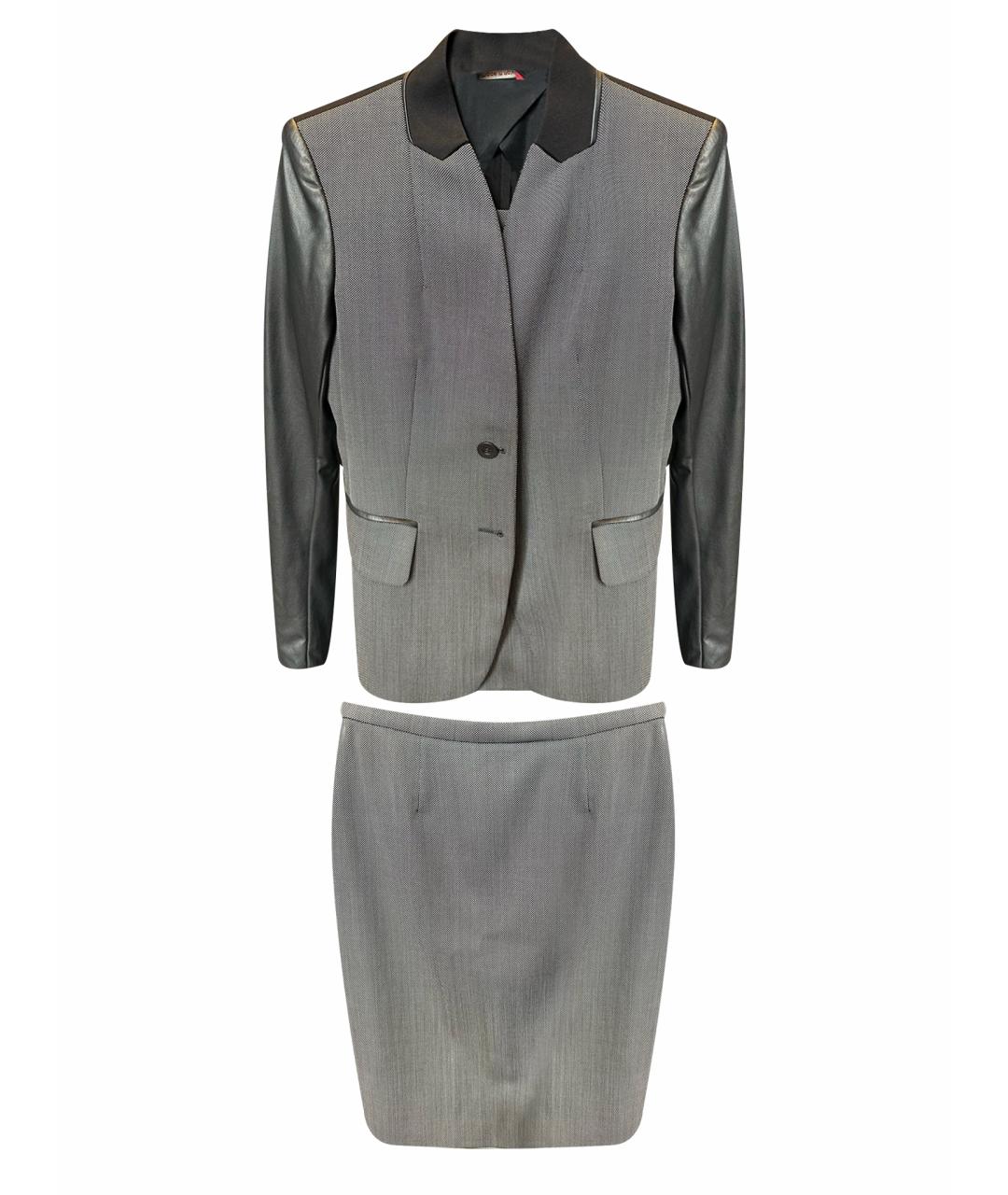 Костюм с юбками
Костюм с юбками