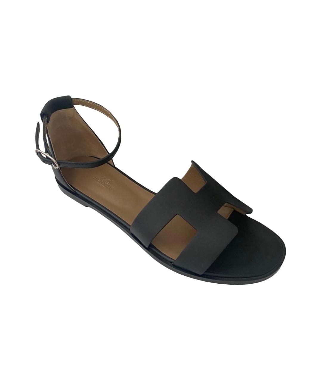 Сандалии 
Сандалии