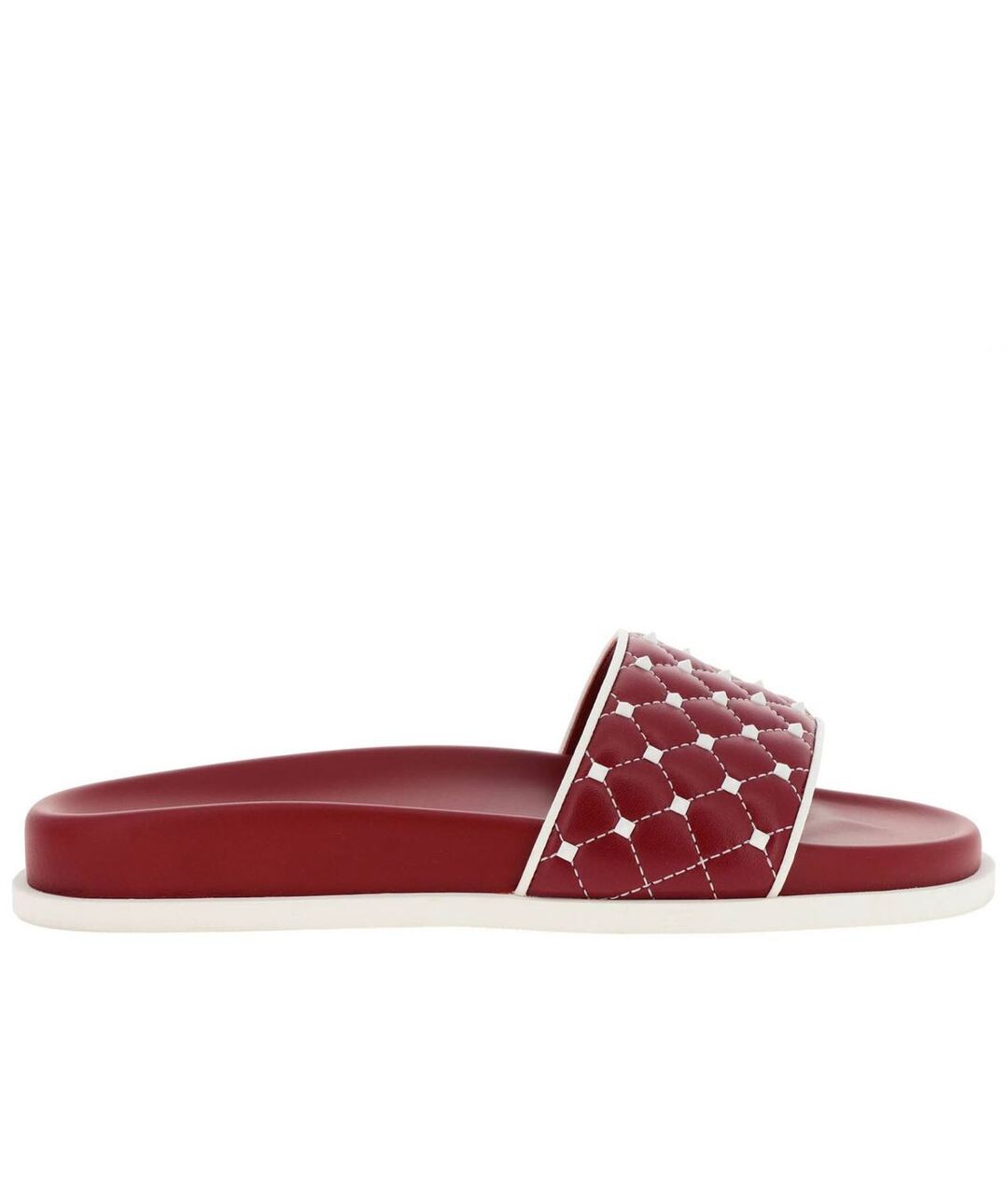 Шлепанцы
Шлепанцы