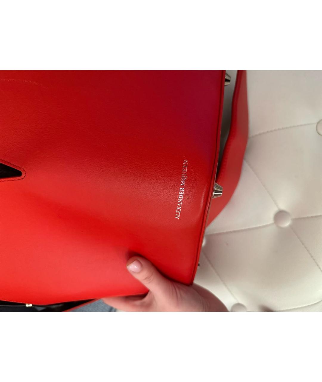 ALEXANDER MCQUEEN Красная сумка через плечо из искусственной кожи, фото 6