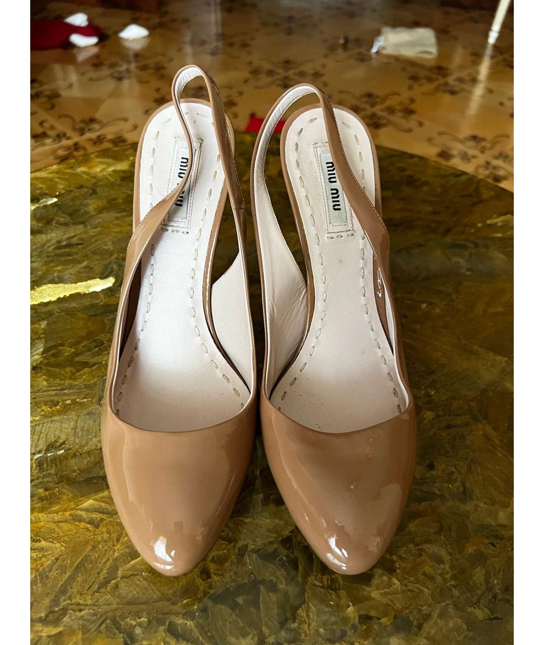 MIU MIU Коричневые туфли из лакированной кожи, фото 2