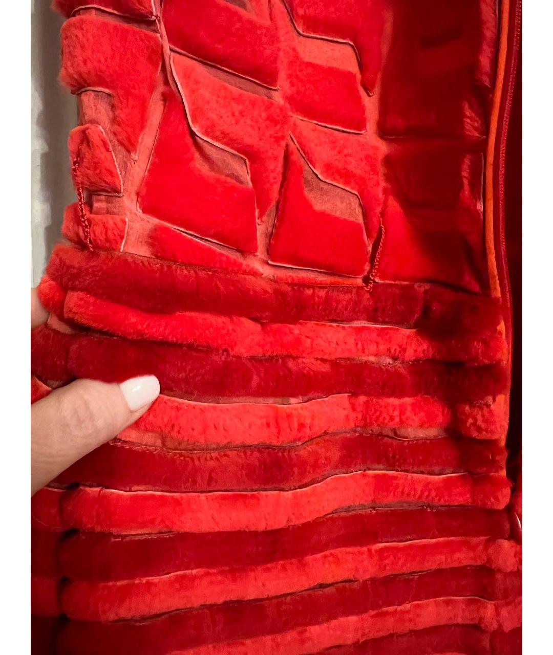 FENDI Красное меховое коктейльное платье, фото 4