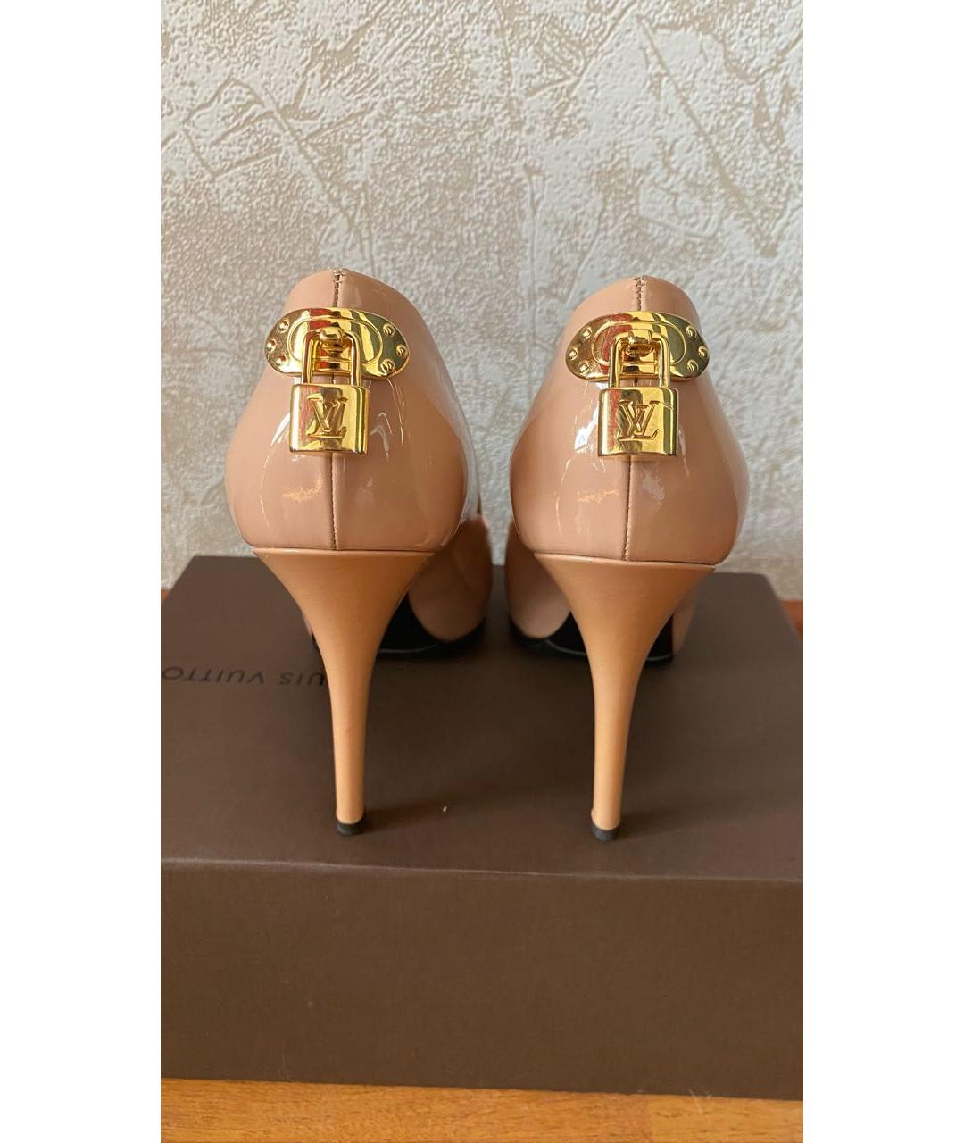 LOUIS VUITTON Розовые туфли из лакированной кожи, фото 4