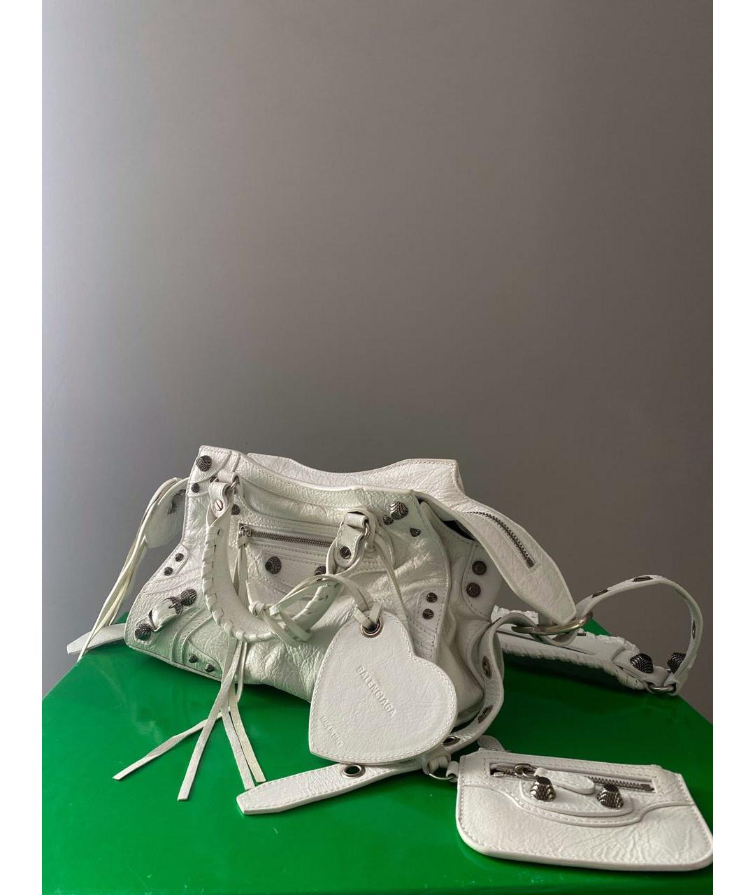BALENCIAGA Белая кожаная сумка с короткими ручками, фото 2