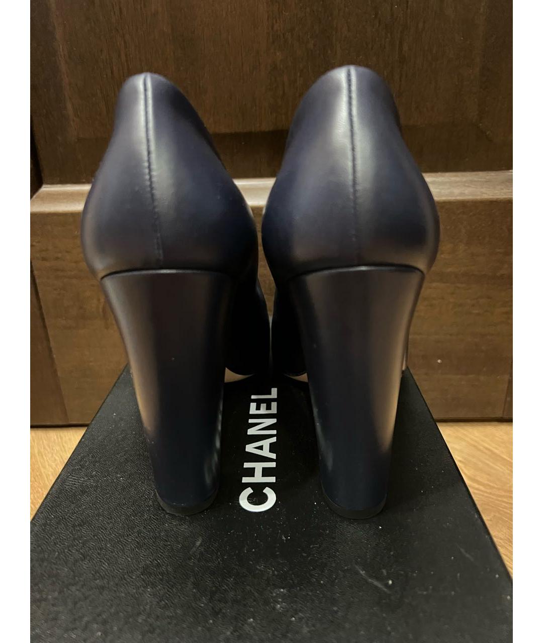 CHANEL PRE-OWNED Темно-синие кожаные туфли, фото 4