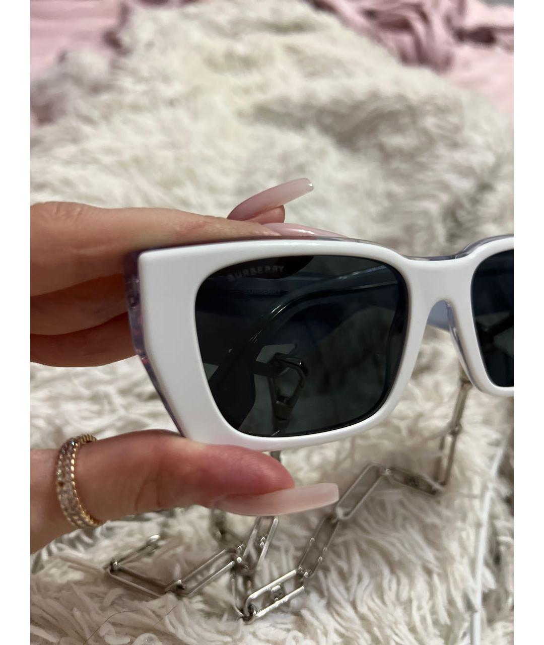BURBERRY Белые солнцезащитные очки, фото 3