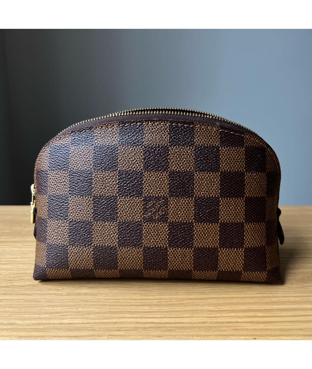 LOUIS VUITTON PRE-OWNED Кожаная косметичка, фото 9
