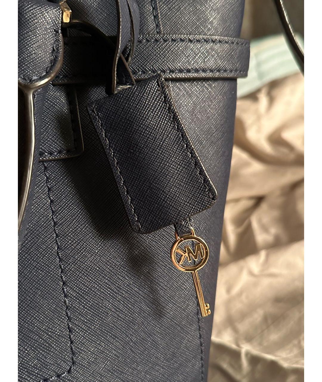 MICHAEL KORS Темно-синяя кожаная сумка с короткими ручками, фото 8