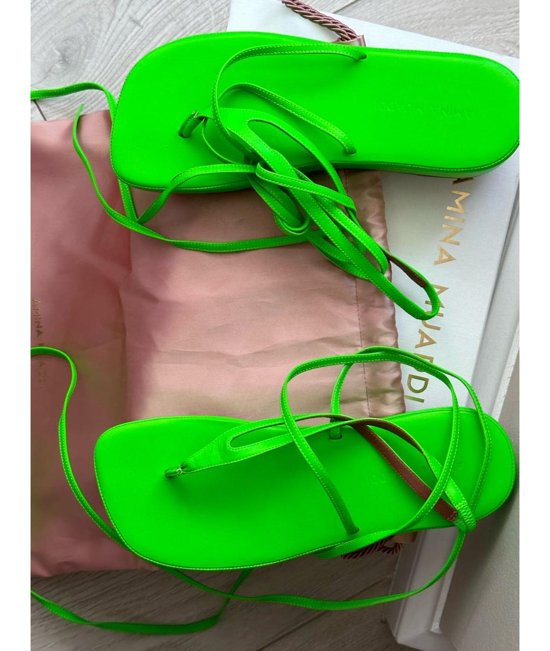 Amina Muaddi Зеленые кожаные сандалии, фото 6