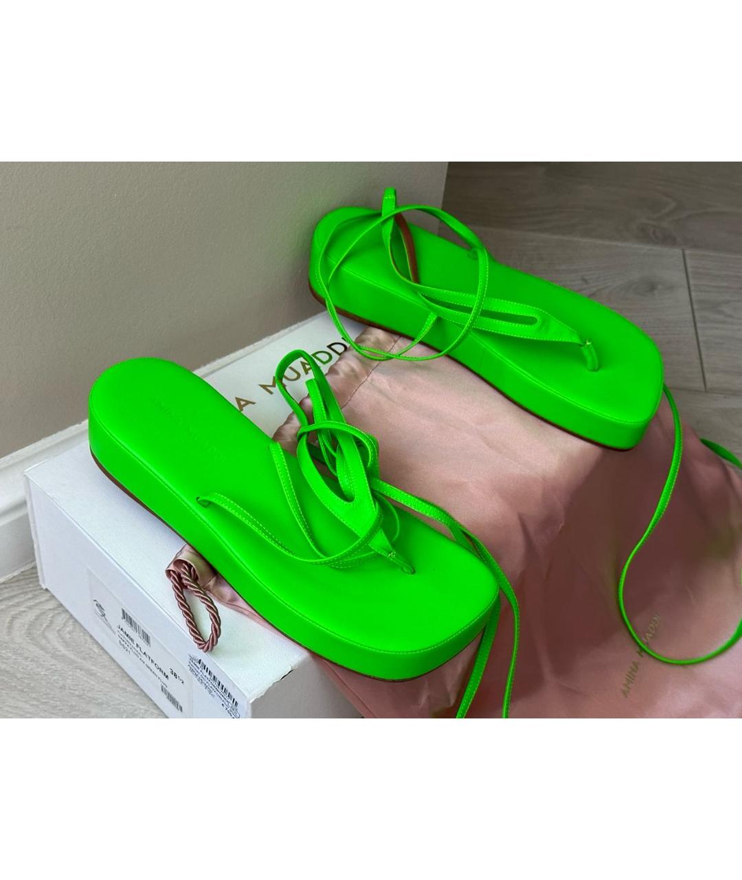 Amina Muaddi Зеленые кожаные сандалии, фото 5