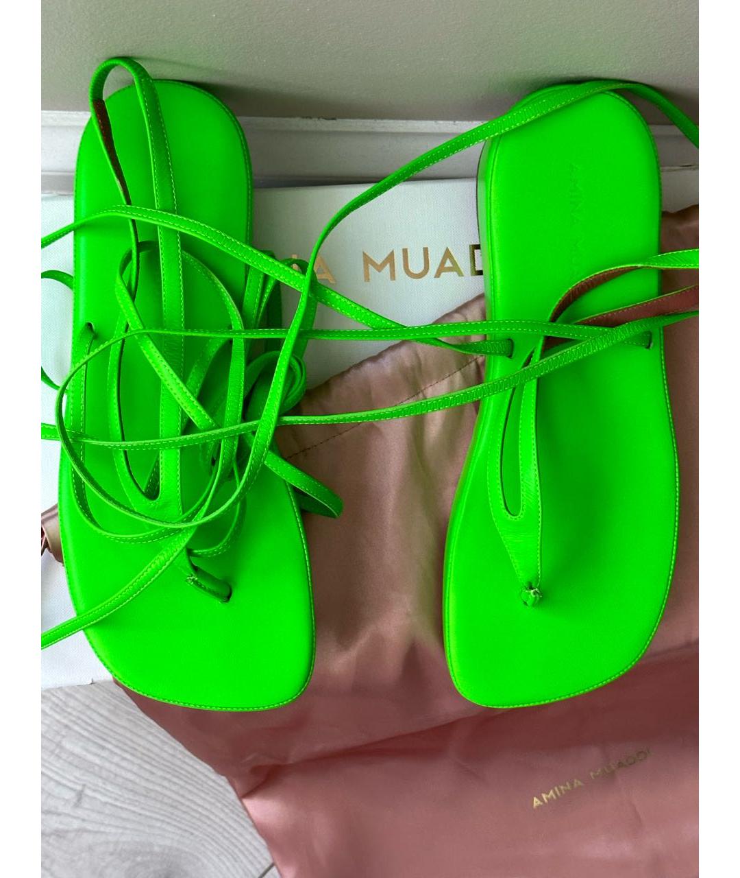 Amina Muaddi Зеленые кожаные сандалии, фото 2