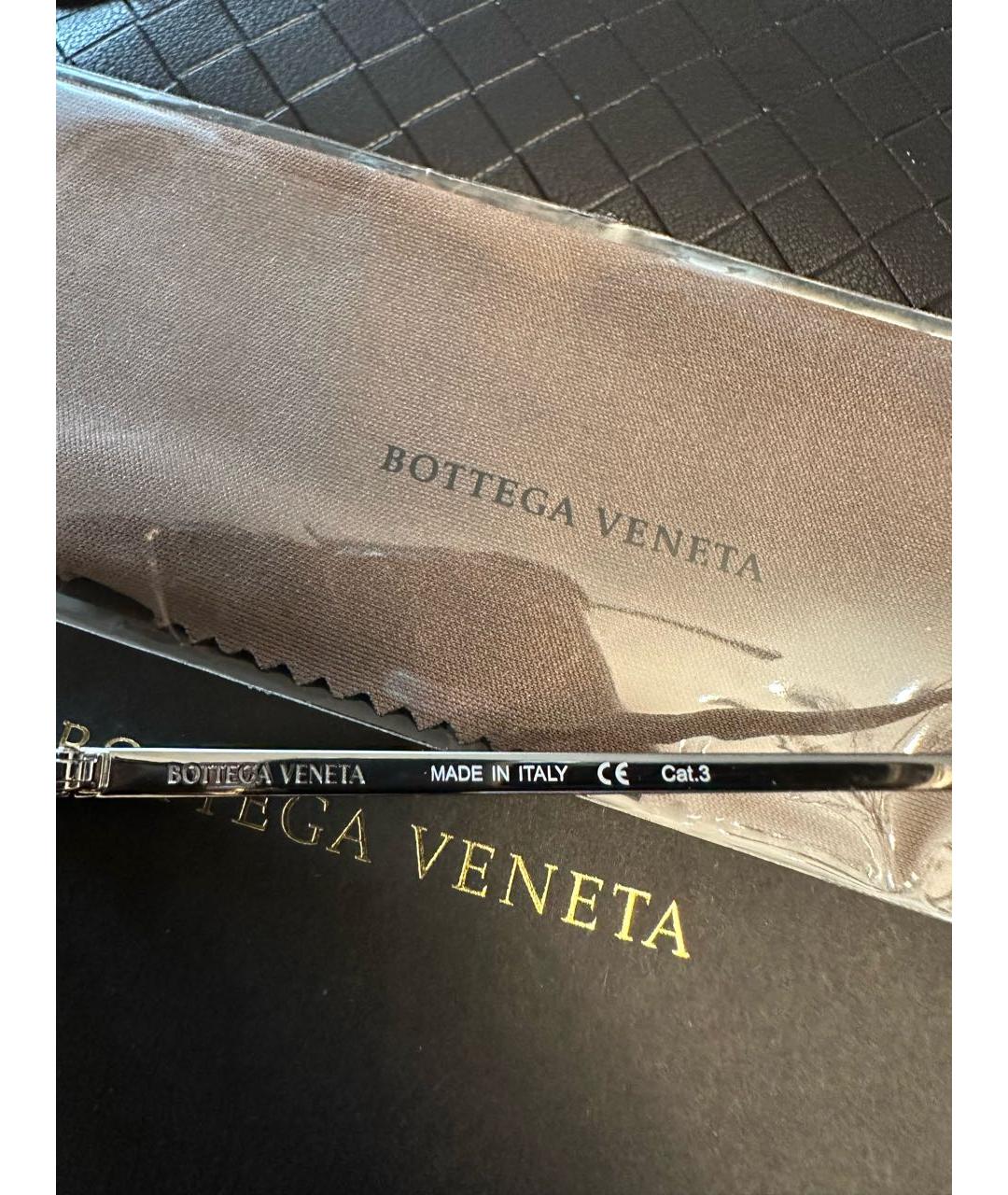 BOTTEGA VENETA Серебряные металлические солнцезащитные очки, фото 3
