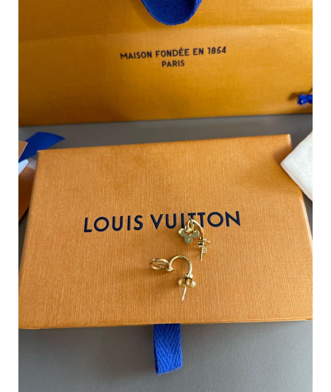 LOUIS VUITTON PRE-OWNED Золотые металлические серьги, фото 3