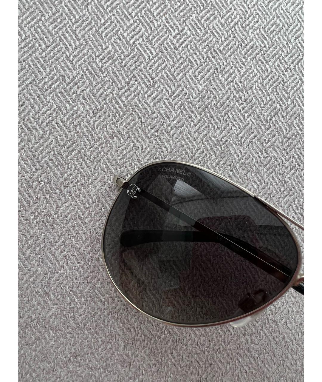 CHANEL PRE-OWNED Антрацитовые металлические солнцезащитные очки, фото 3