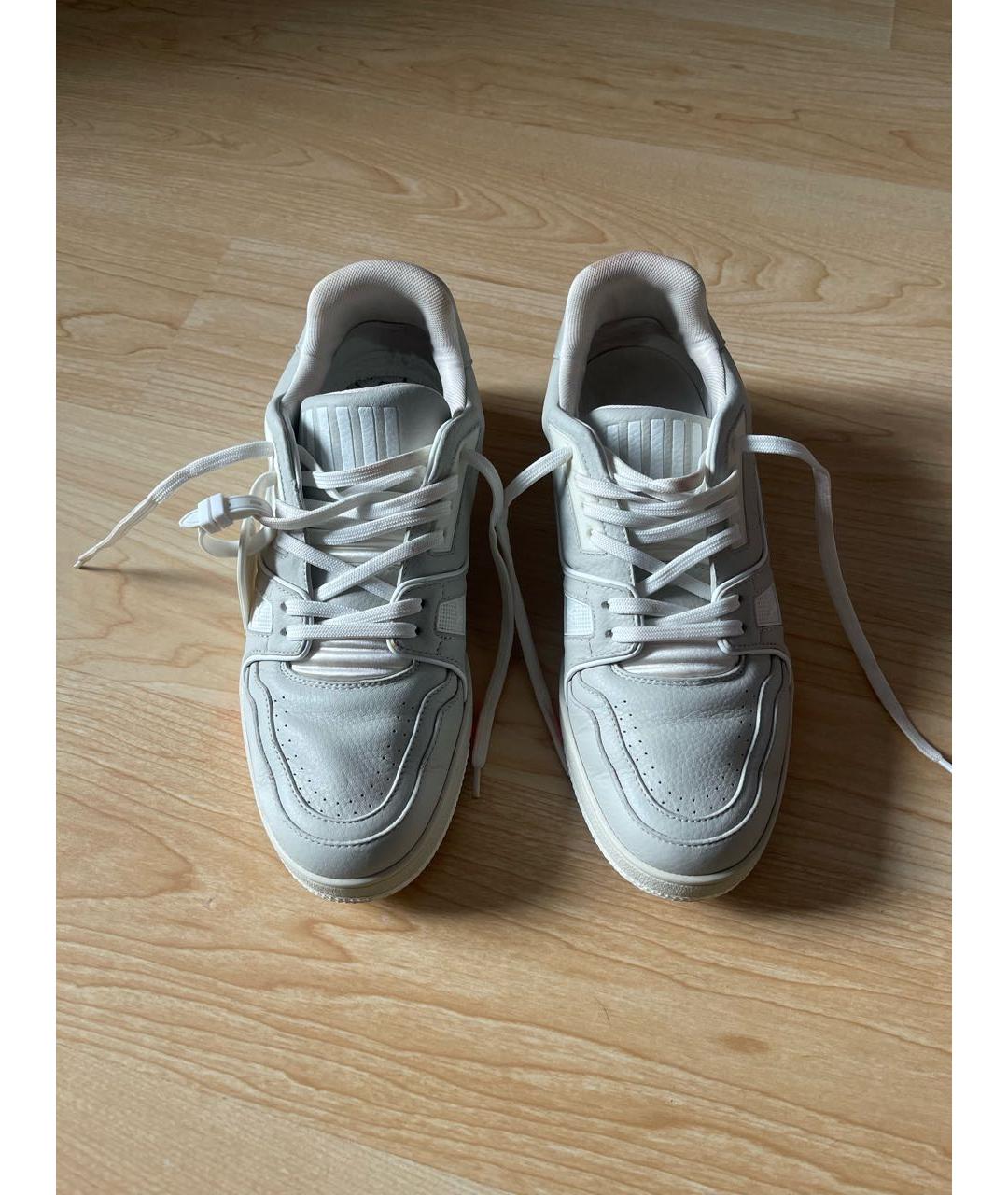 LOUIS VUITTON PRE-OWNED Серые кожаные низкие кроссовки / кеды, фото 2