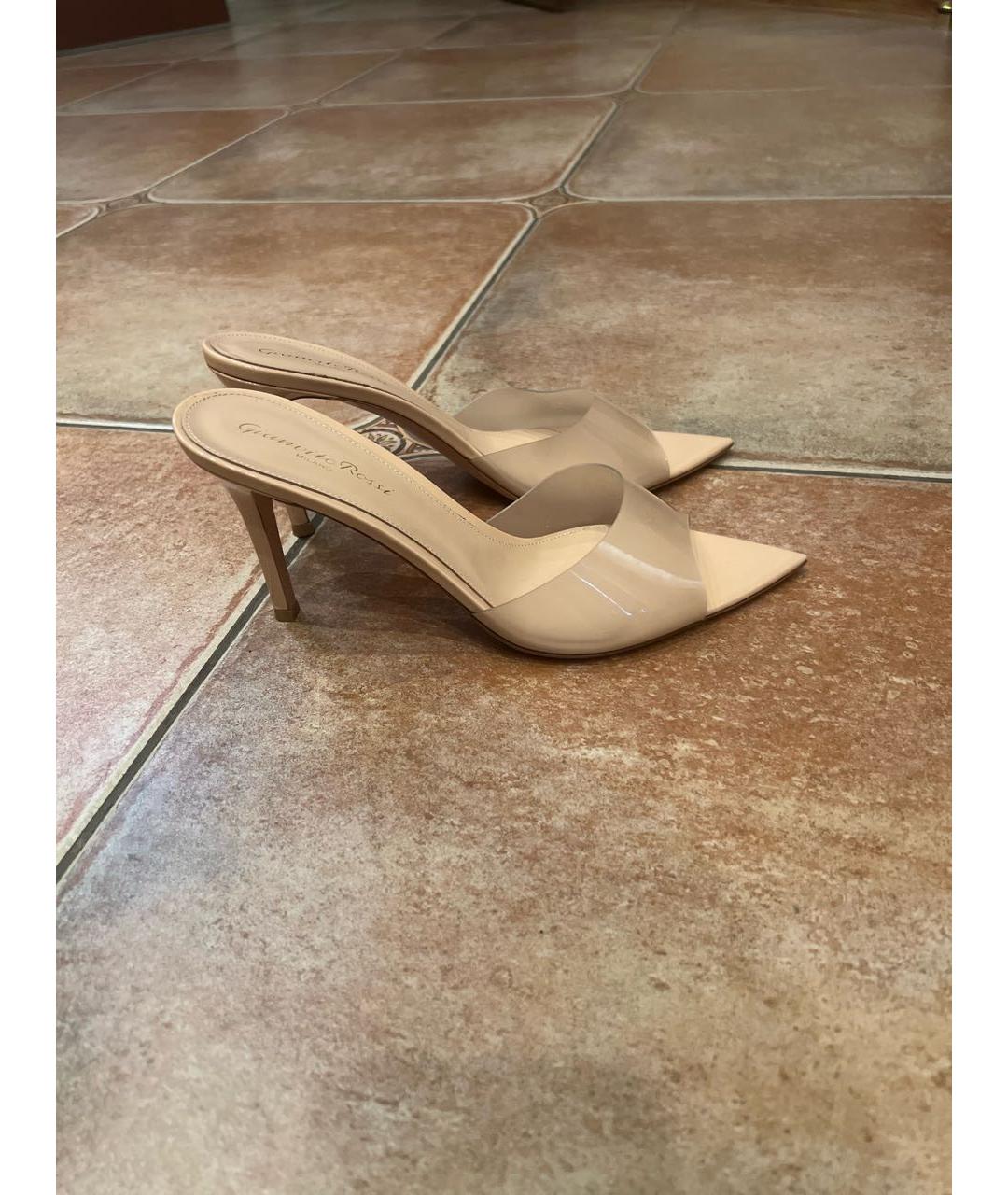 GIANVITO ROSSI Бежевые кожаные сабо, фото 5