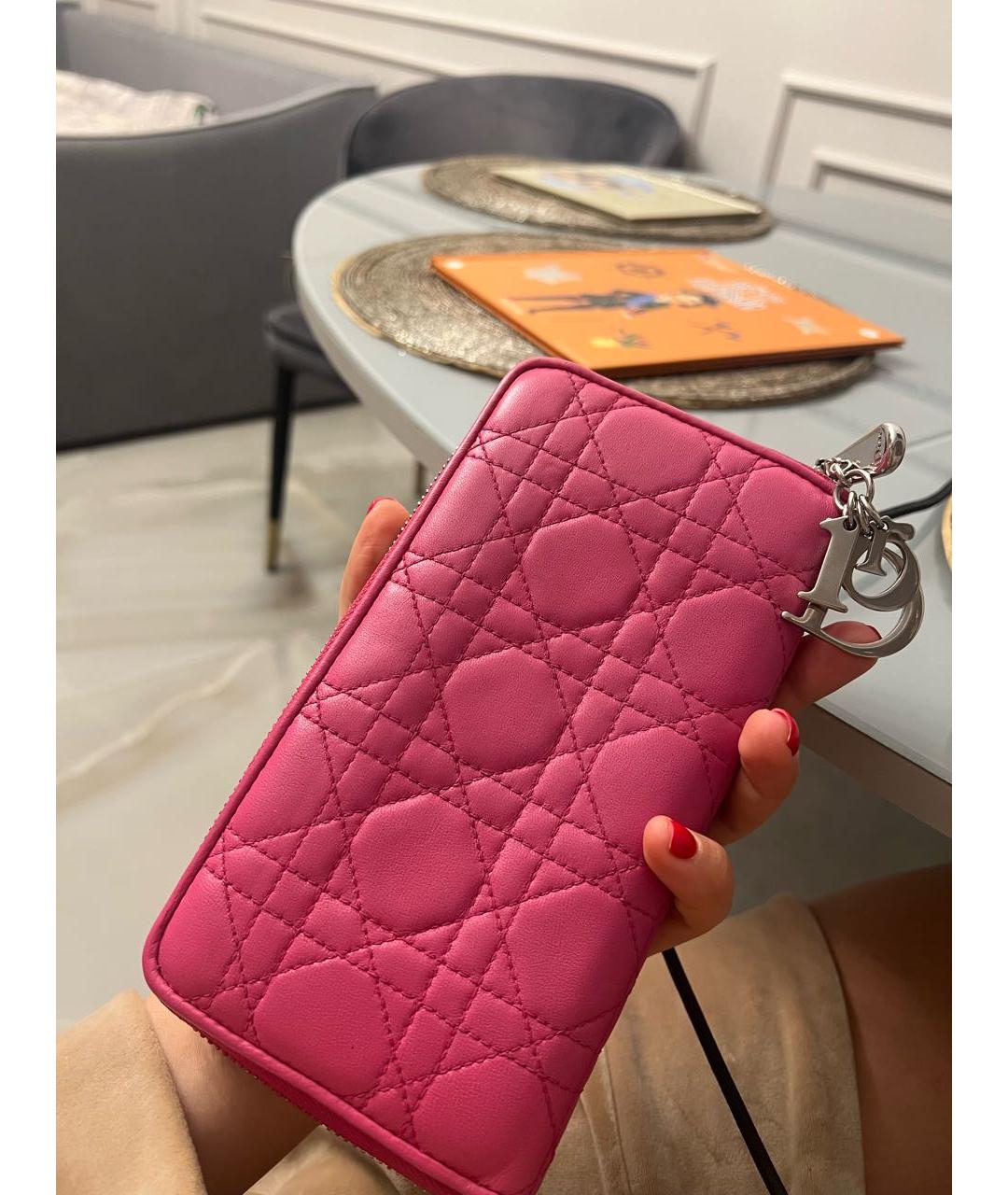 CHRISTIAN DIOR Фуксия кожаный кошелек, фото 5