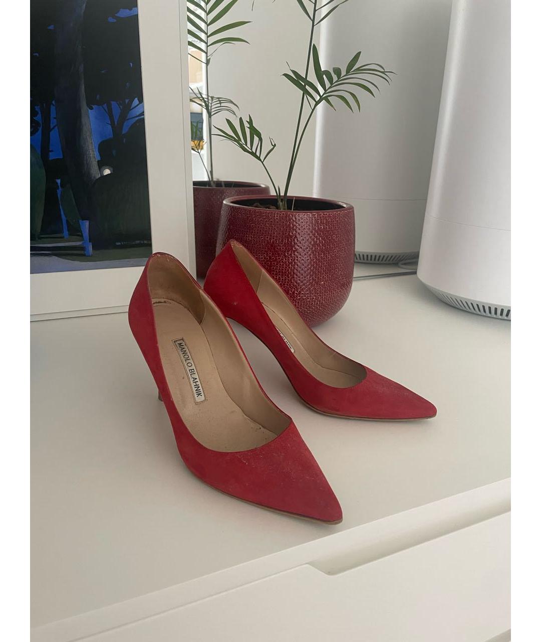 MANOLO BLAHNIK Красные замшевые туфли, фото 3