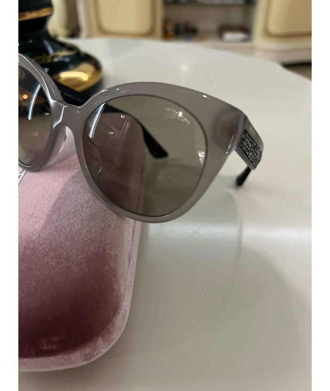 MIU MIU Серые пластиковые солнцезащитные очки, фото 6