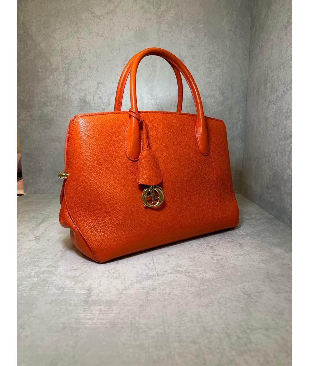 CHRISTIAN DIOR Оранжевая кожаная сумка с короткими ручками, фото 2