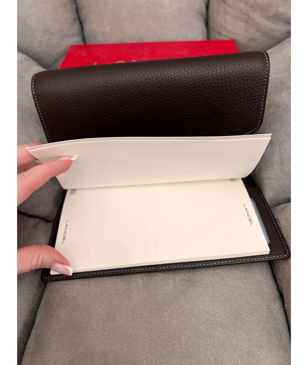 LANCEL Коричневый кожаный кошелек, фото 7