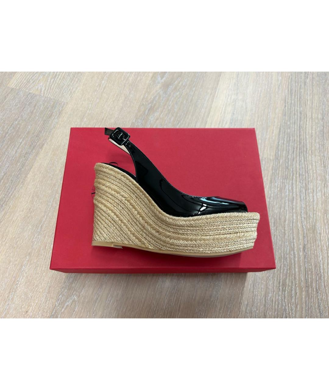 VALENTINO Черные босоножки из лакированной кожи, фото 9