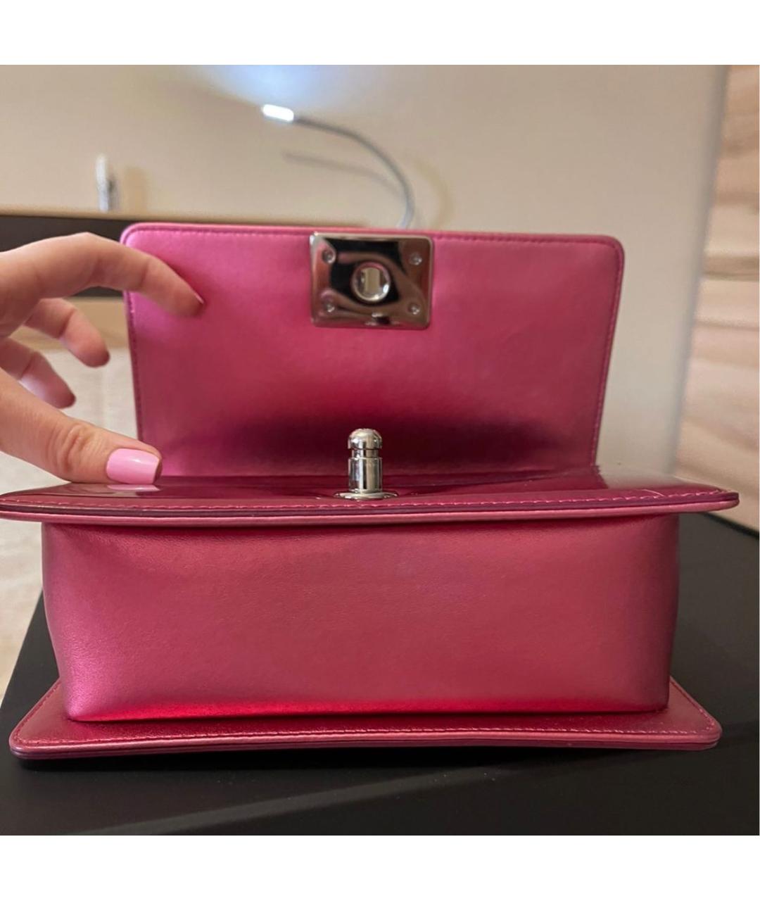 CHANEL Розовая сумка через плечо из лакированной кожи, фото 4