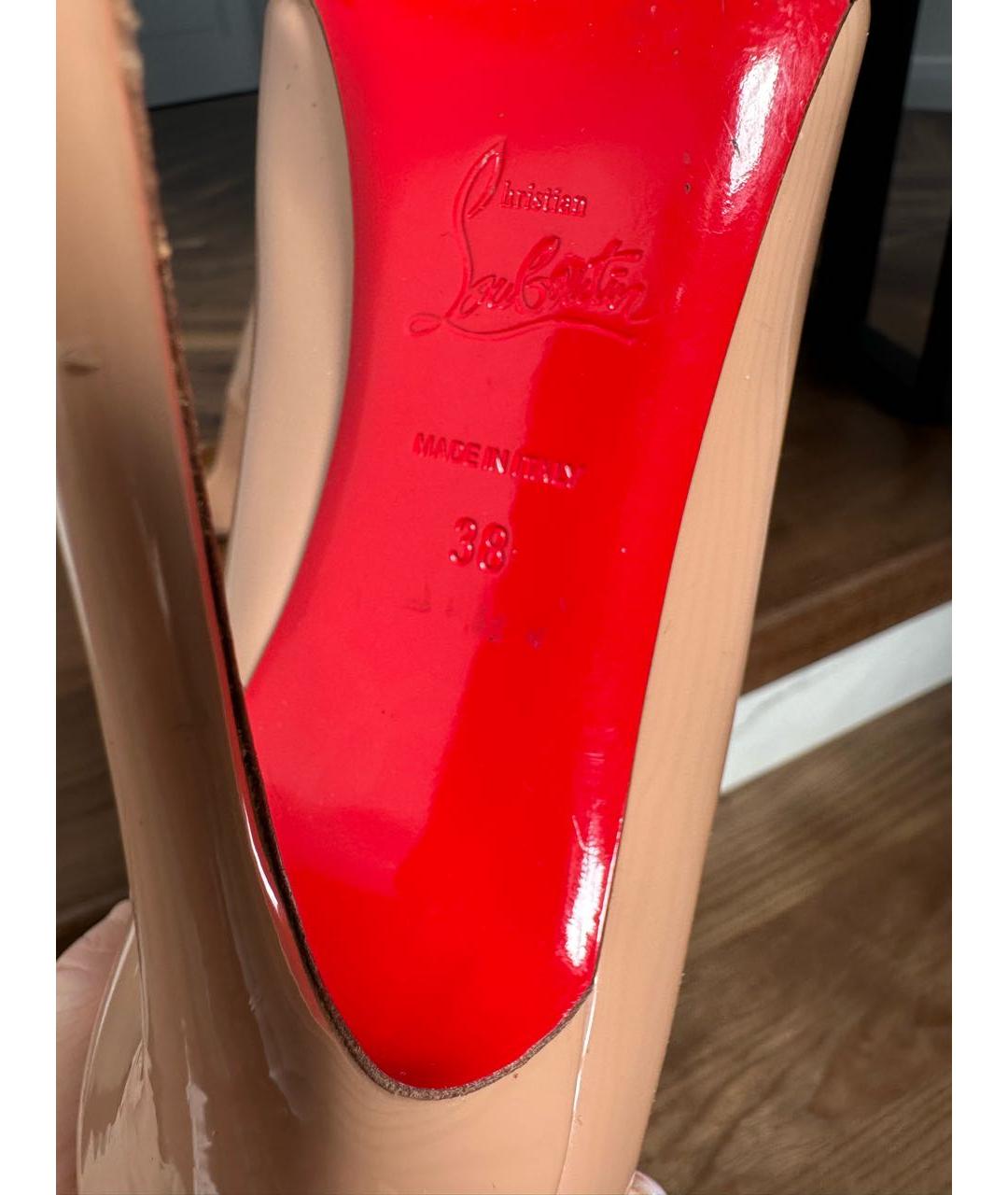 CHRISTIAN LOUBOUTIN Бежевые туфли из лакированной кожи, фото 4