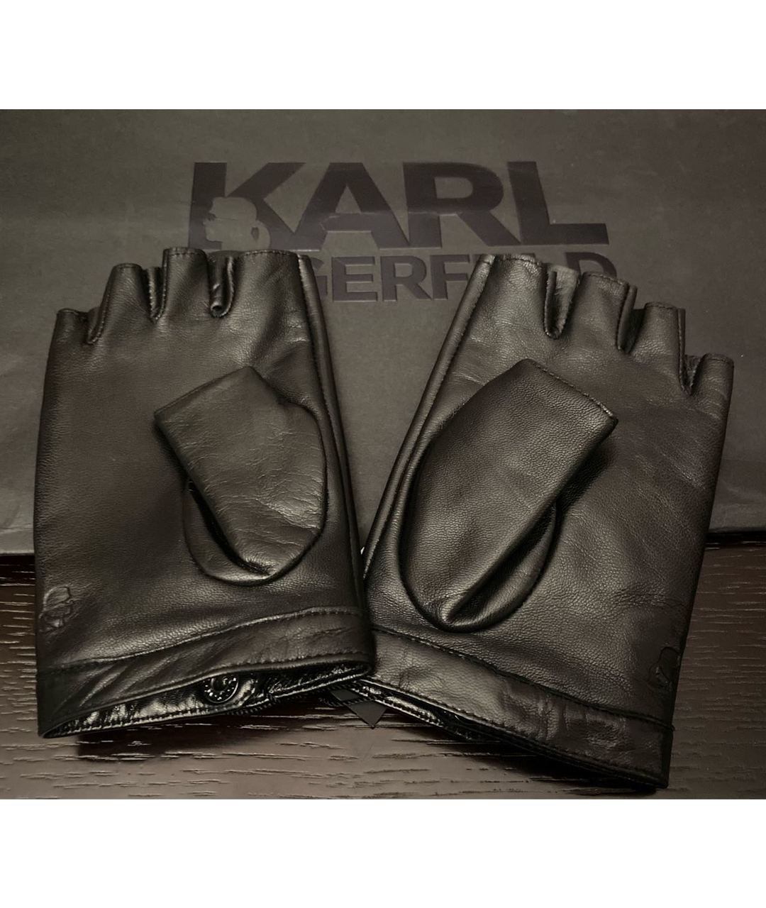 KARL LAGERFELD Черные кожаные перчатки, фото 3