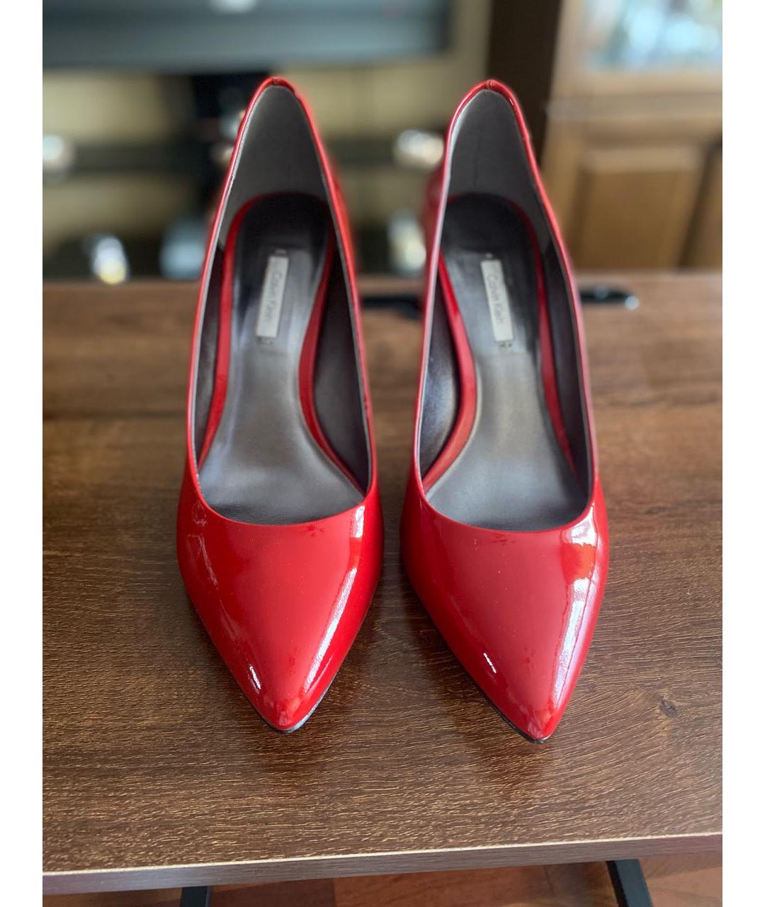 Calvin klein red pumps best sale