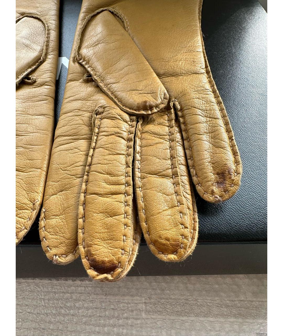 CHANEL PRE-OWNED Горчичные кожаные перчатки, фото 7