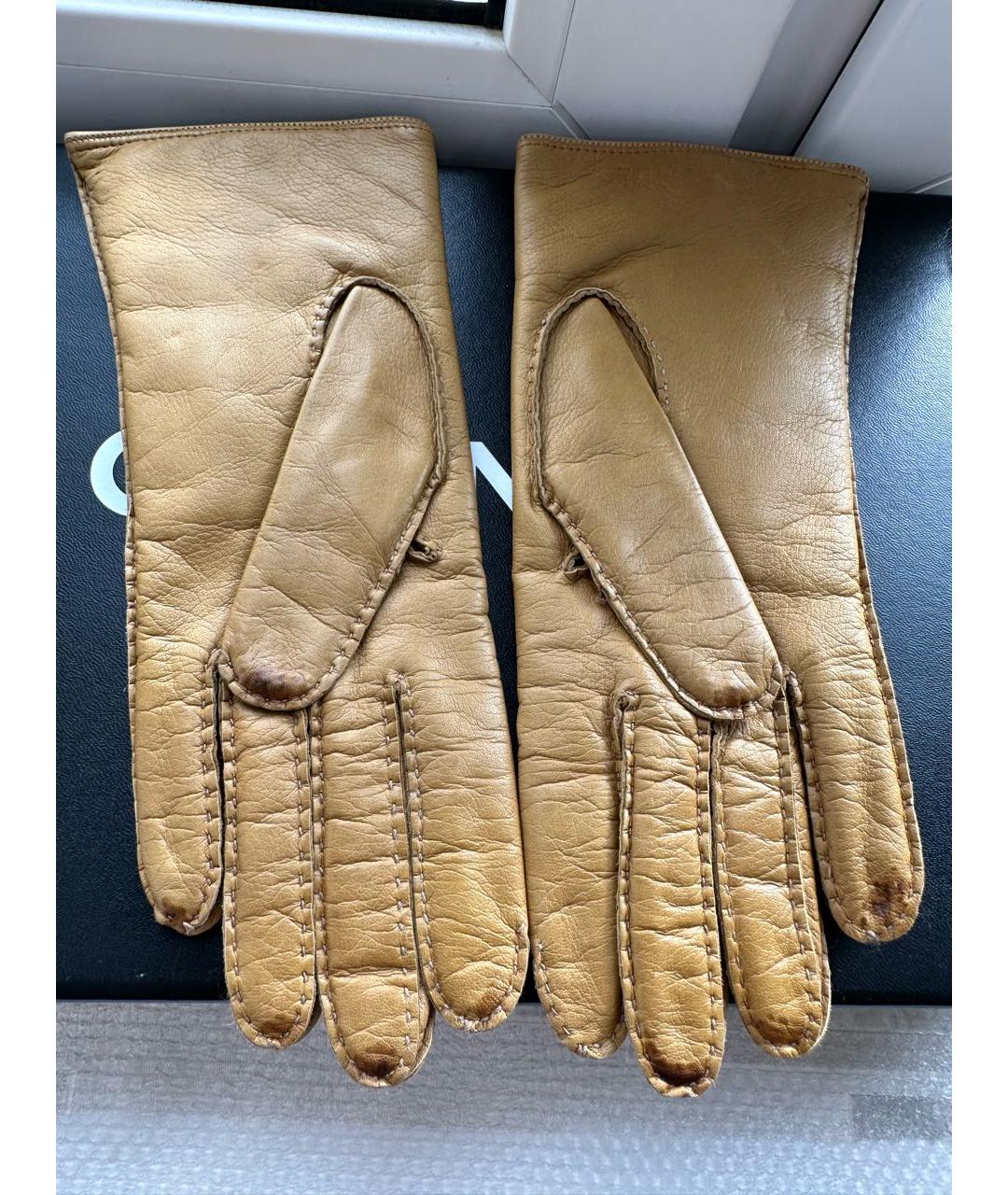 CHANEL PRE-OWNED Горчичные кожаные перчатки, фото 5