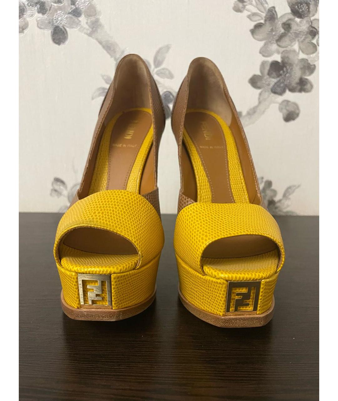 FENDI Желтые туфли из экзотической кожи, фото 3