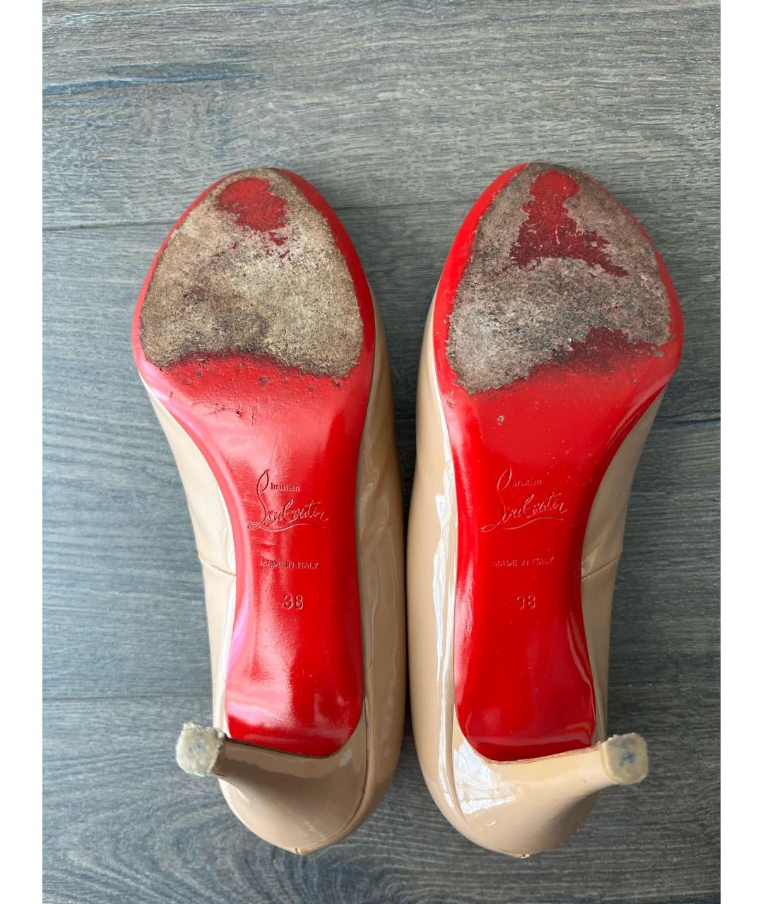 CHRISTIAN LOUBOUTIN Бежевые кожаные туфли, фото 5