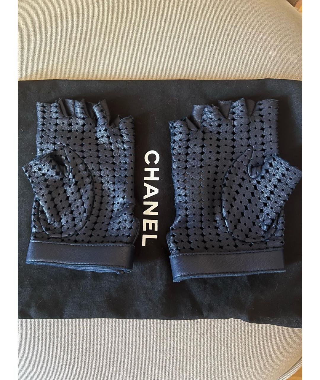 CHANEL Синие кожаные митенки, фото 2