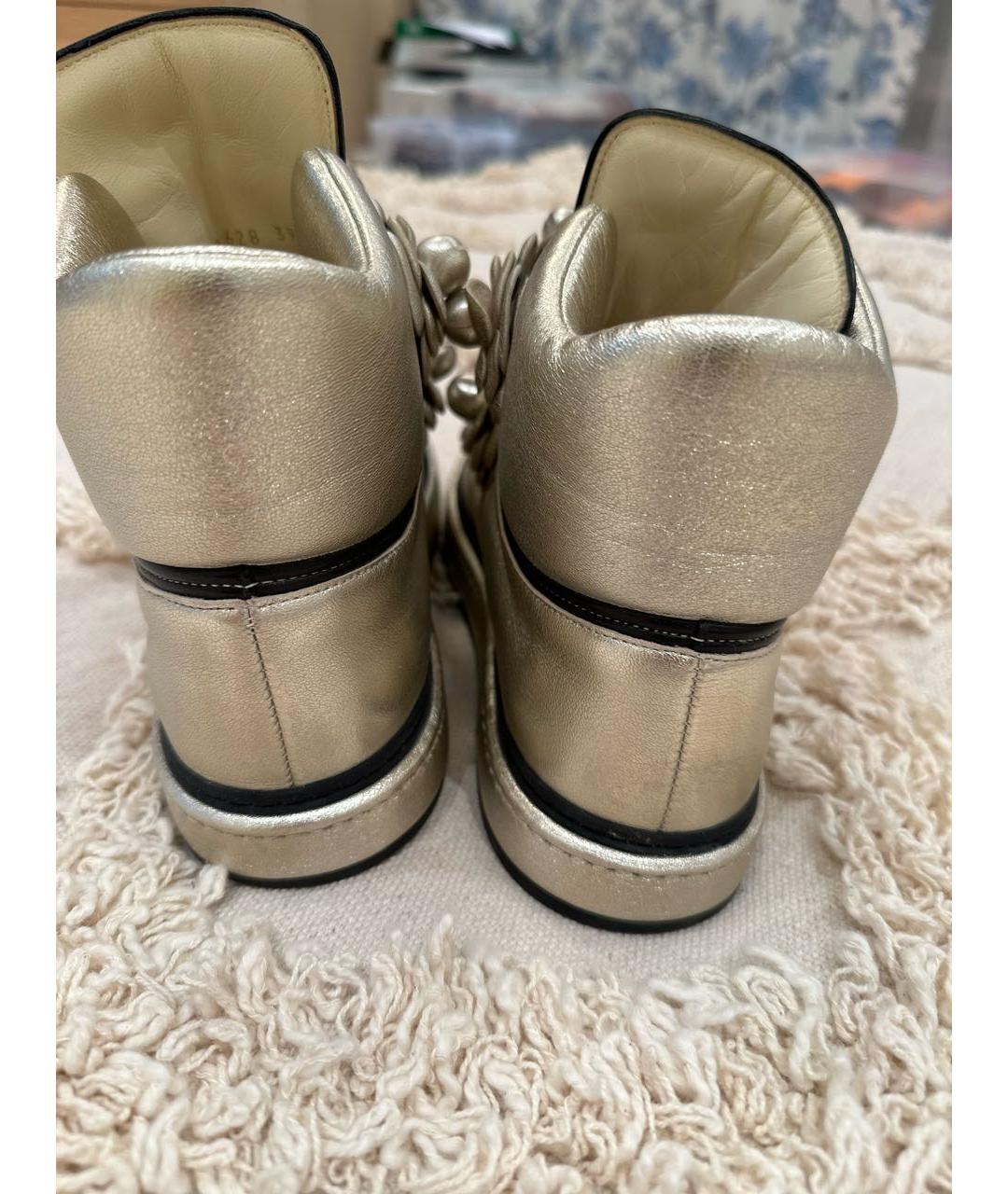 CHANEL PRE-OWNED Золотые кожаные кроссовки, фото 4