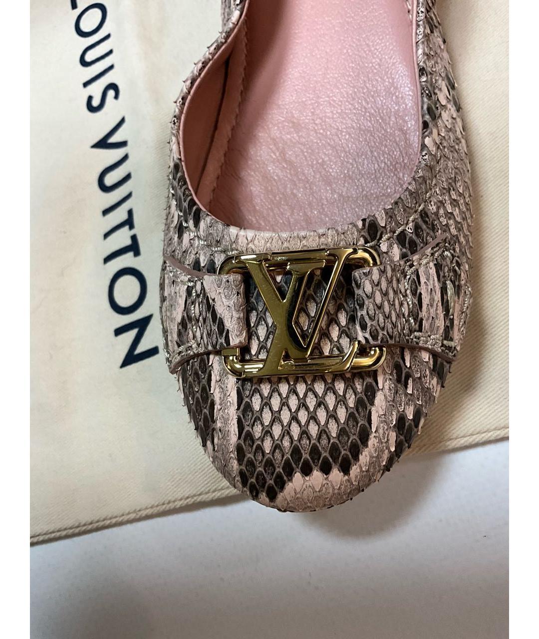 LOUIS VUITTON Розовые балетки из кожи питона, фото 7
