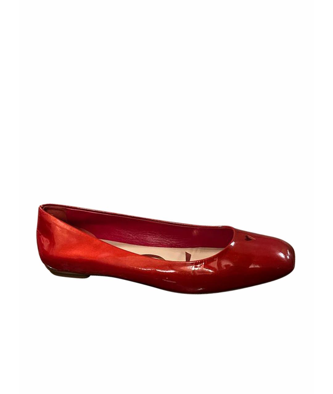 YVES SAINT LAURENT VINTAGE Красные лодочки на низком каблуке из лакированной кожи, фото 1