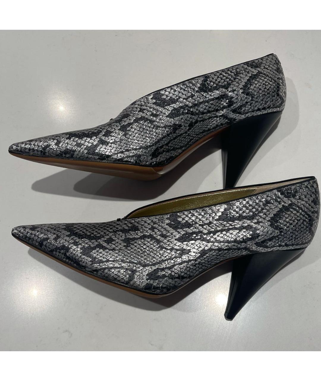 CELINE Серебряные туфли из экзотической кожи, фото 5