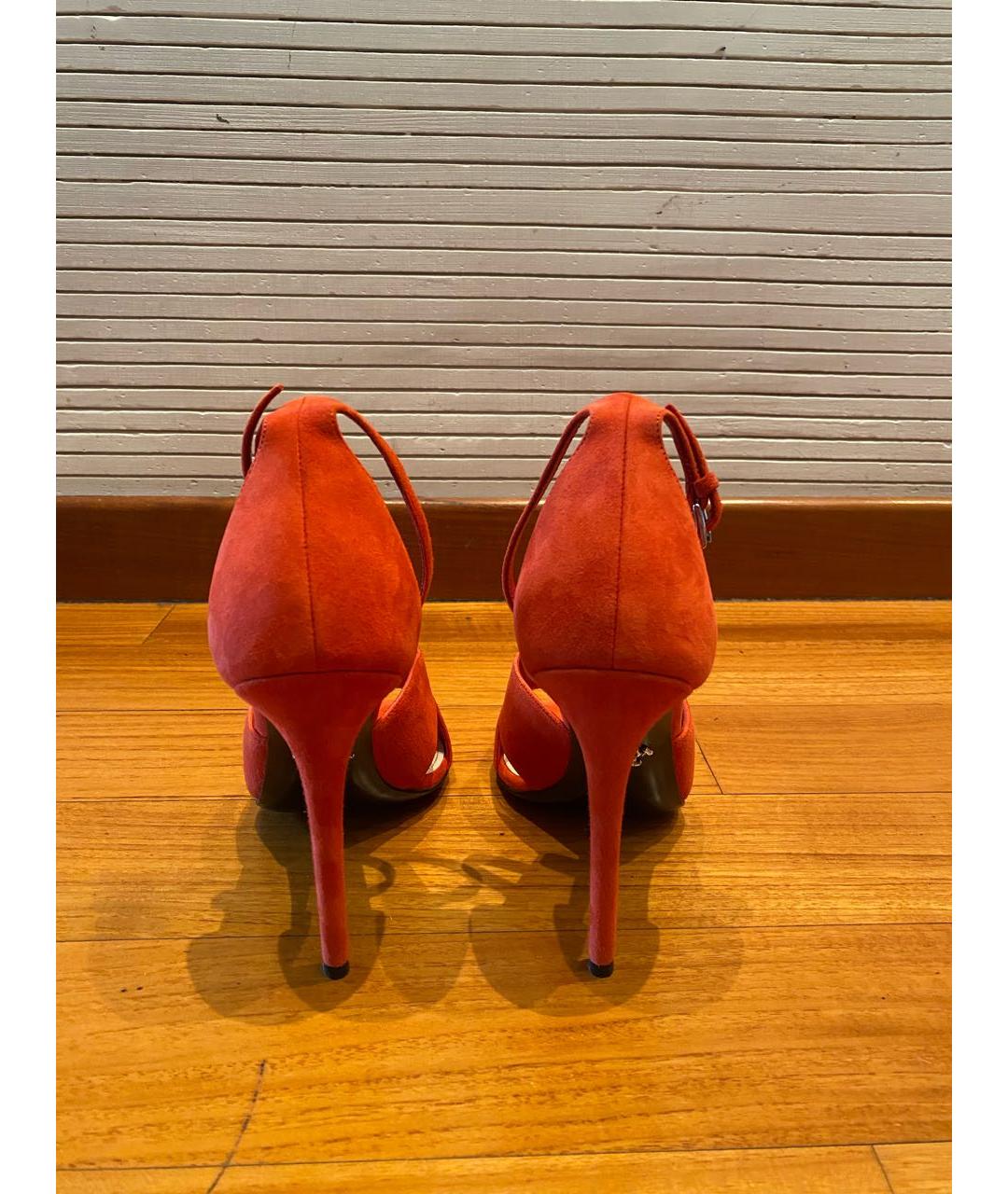 PRADA Красные замшевые босоножки, фото 4