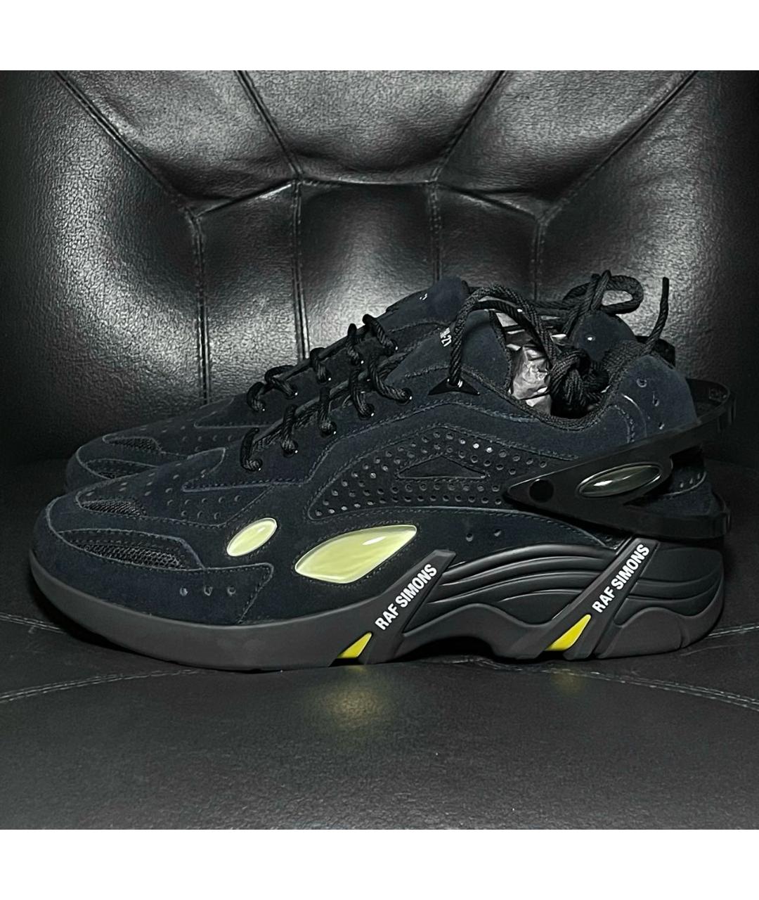 RAF SIMONS Черные нубуковые низкие кроссовки / кеды, фото 3
