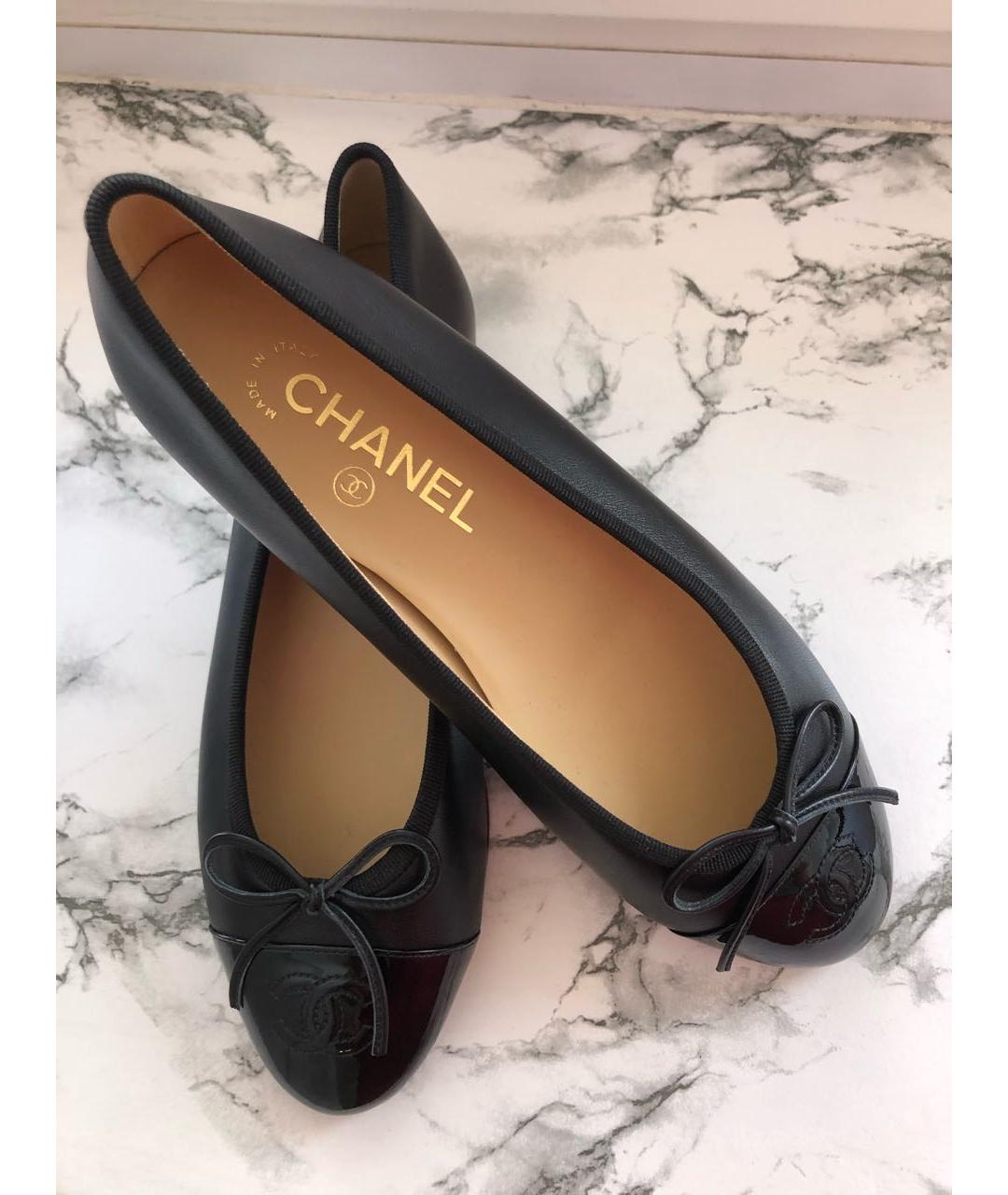 CHANEL Черные кожаные балетки, фото 2