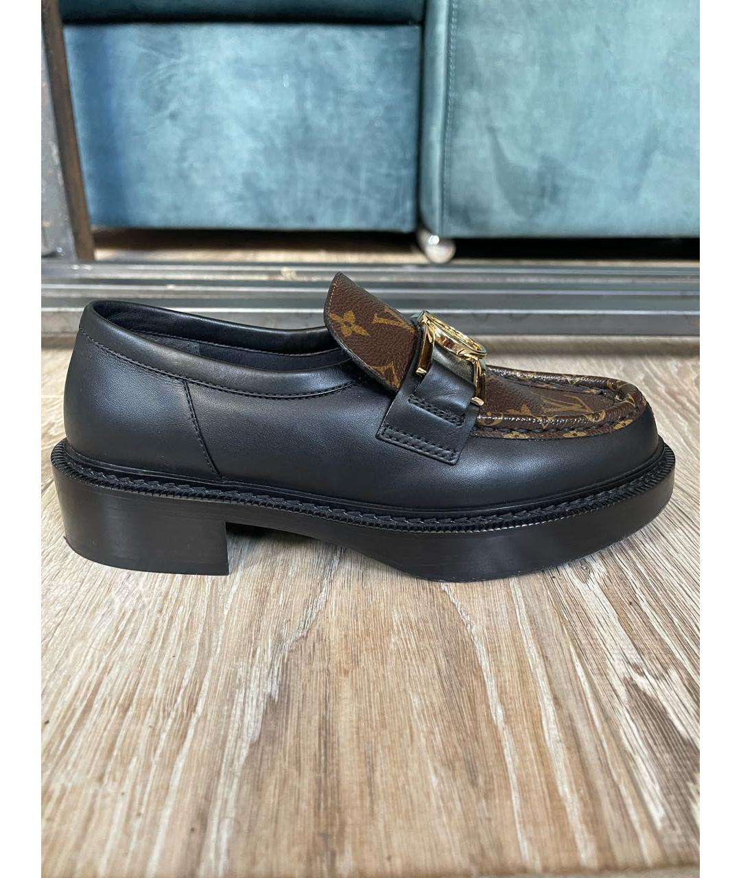 LOUIS VUITTON Черные кожаные лоферы, фото 8