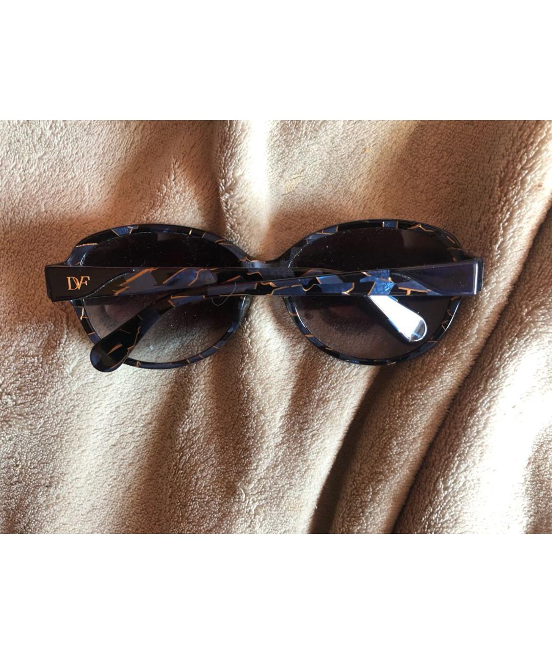 DIANE VON FURSTENBERG Темно-синие пластиковые солнцезащитные очки, фото 4