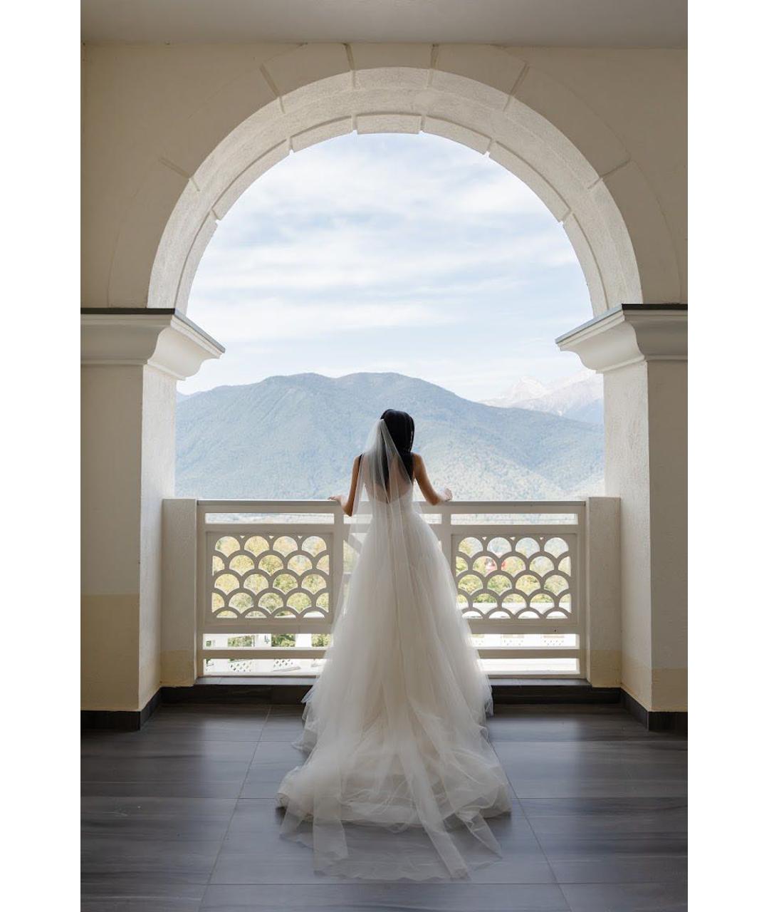 VERA WANG Белое кружевное свадебное платье, фото 2