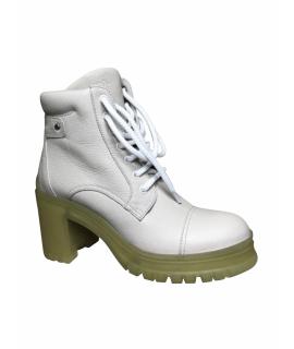 PRADA Ботинки