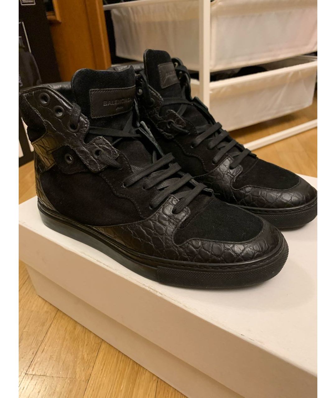 BALENCIAGA Черные кожаные кроссовки, фото 2