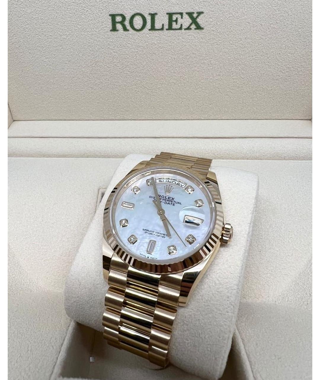 ROLEX Белые часы из желтого золота, фото 2