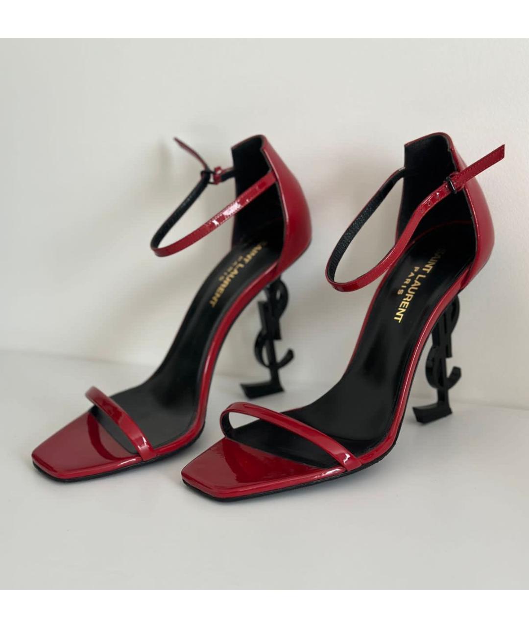 SAINT LAURENT Бордовые босоножки из лакированной кожи, фото 2