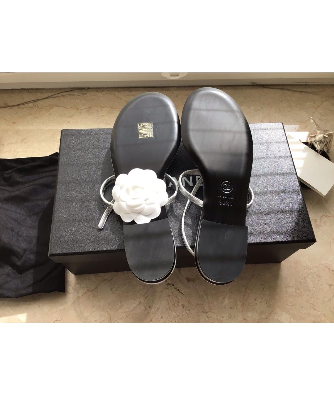 CHANEL PRE-OWNED Серебряные кожаные сандалии, фото 6